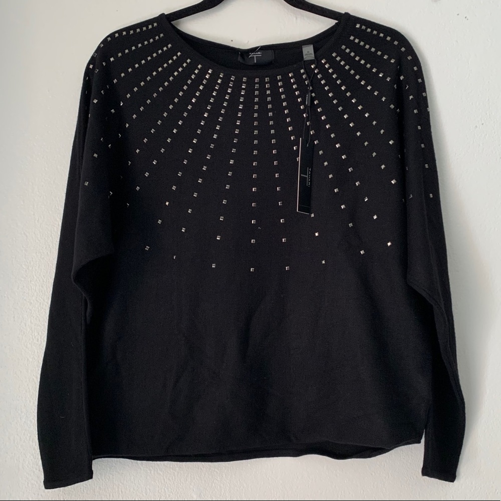 Tahari women studded black‎ sweater size L